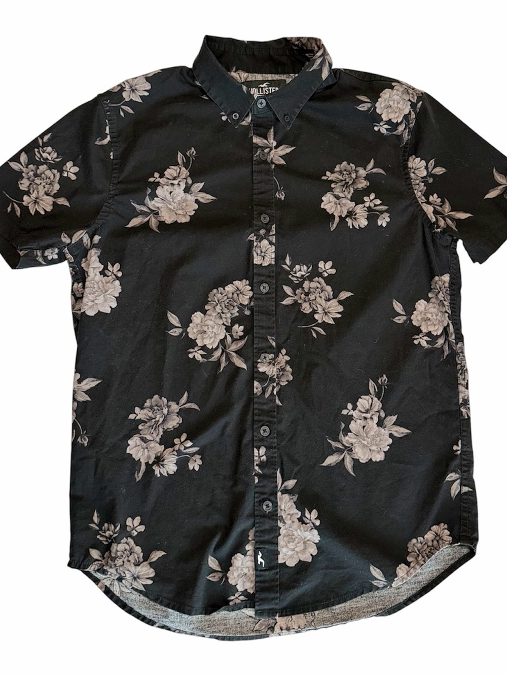 Hollister Black Short-Sleeve Floral Button-Down Shirt